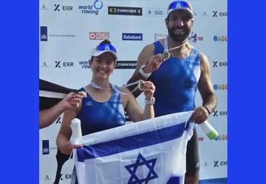 Une étudiante de l'Université de Tel-Aviv remporte une médaille de bronze aux Championnats du monde d'aviron paralympique 